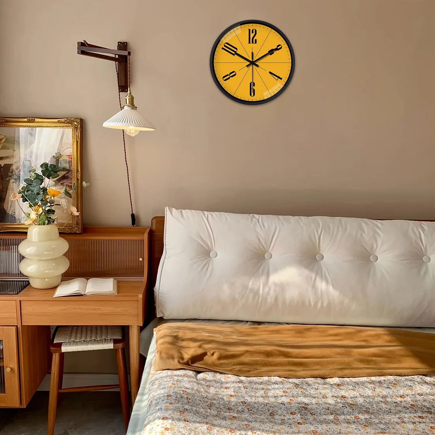 Minimalist Plastic Quartz Wall Clock